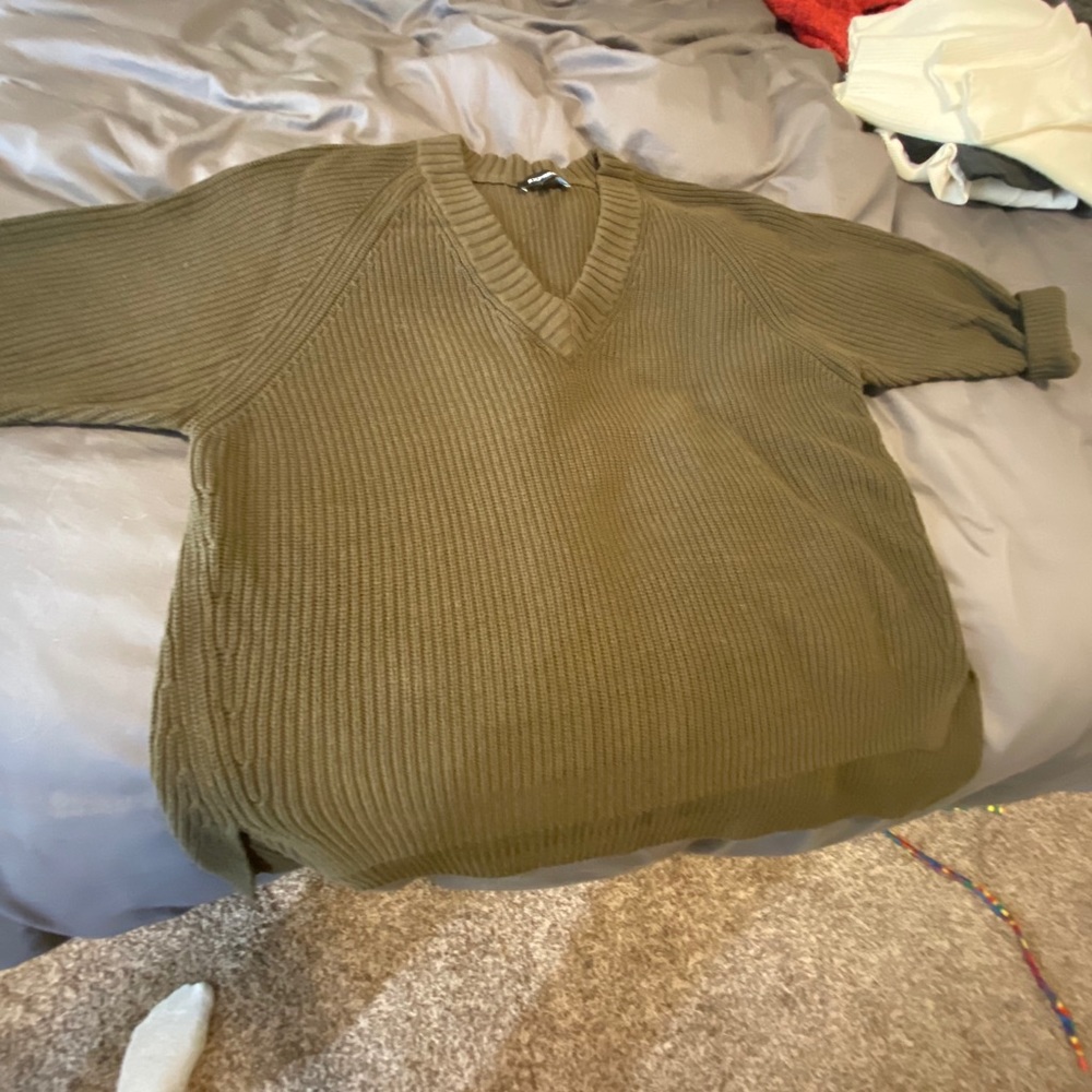 EXPRESS knitted sweater in dark olive green